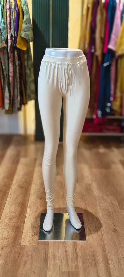 Essential Plain Leggings – Soft & Breathable Fabric